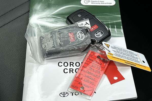 2024 Toyota Corolla Cross GXL MXGH15R