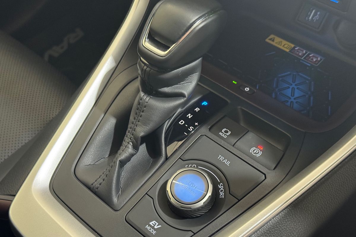2024 Toyota RAV4 Cruiser AXAH52R