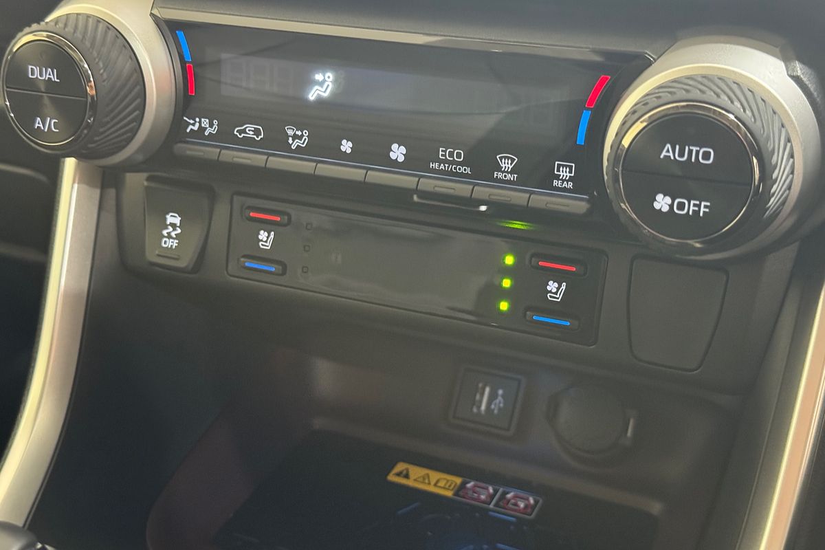 2024 Toyota RAV4 Cruiser AXAH52R