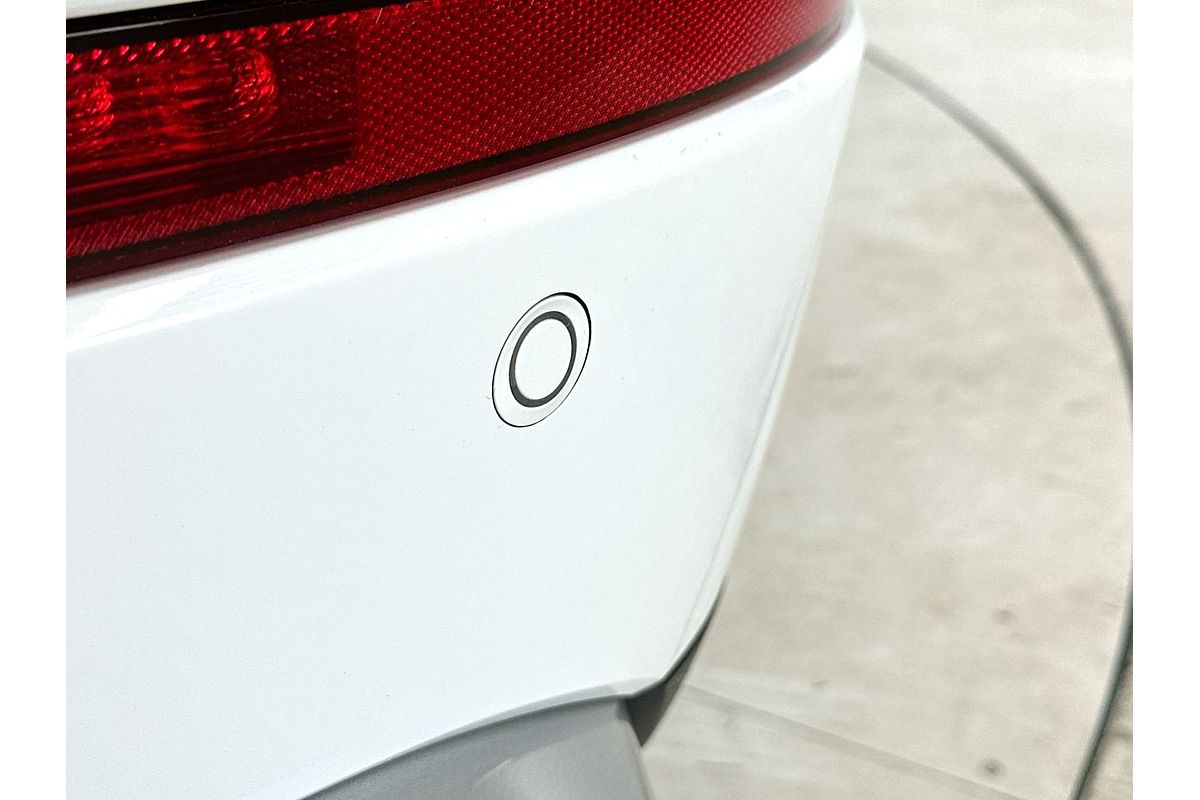 2023 Mitsubishi Outlander LS Black Edition ZM
