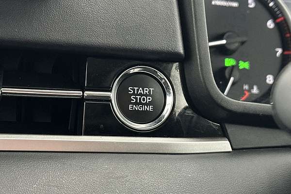 2023 Mitsubishi Outlander LS Black Edition ZM