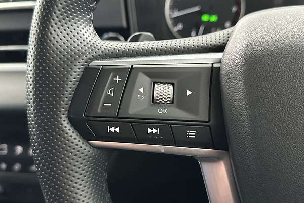 2023 Mitsubishi Outlander LS Black Edition ZM