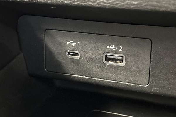 2023 Mitsubishi Outlander LS Black Edition ZM