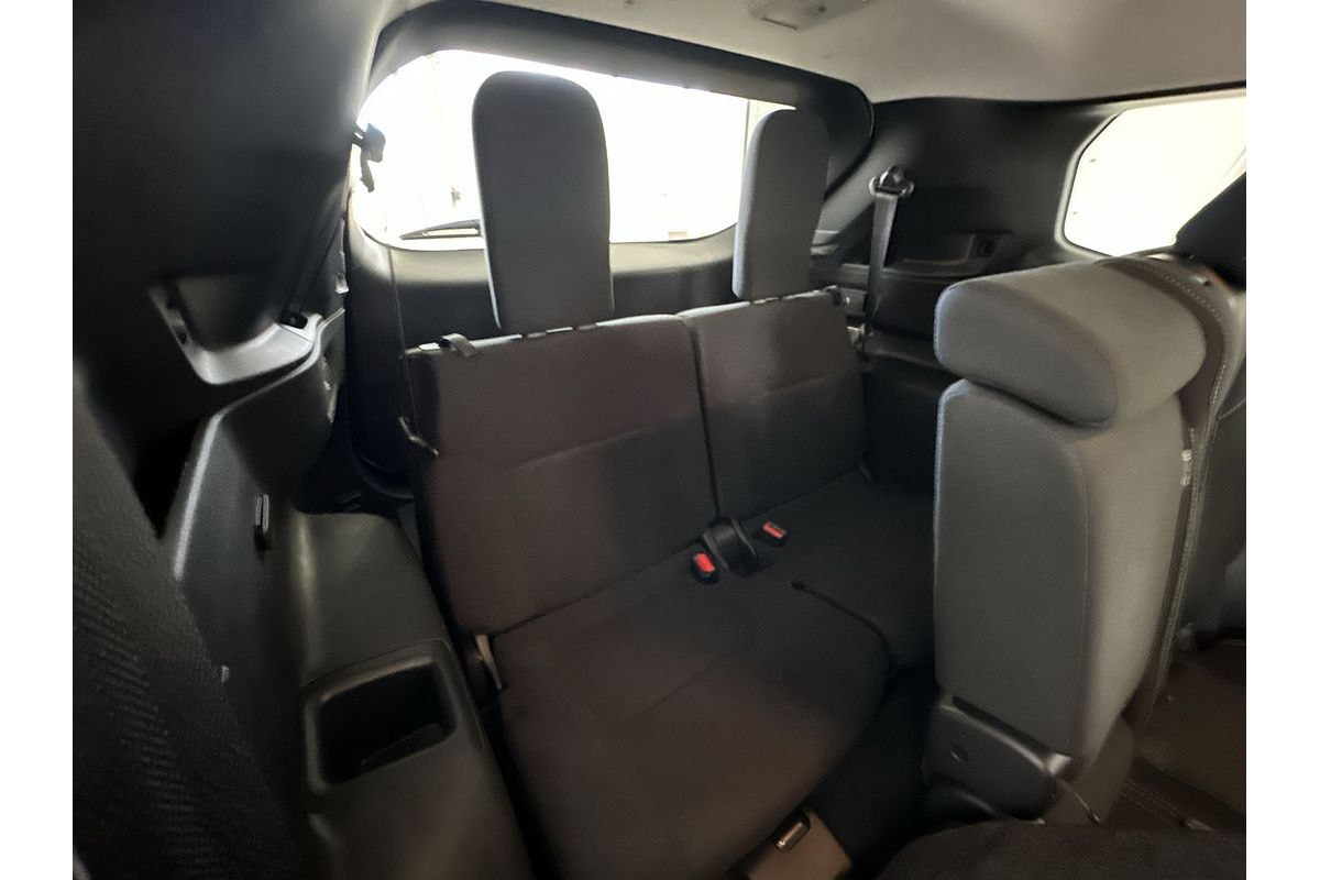 2023 Mitsubishi Outlander LS Black Edition ZM