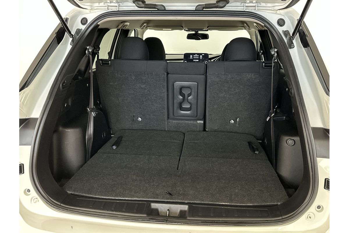 2023 Mitsubishi Outlander LS Black Edition ZM