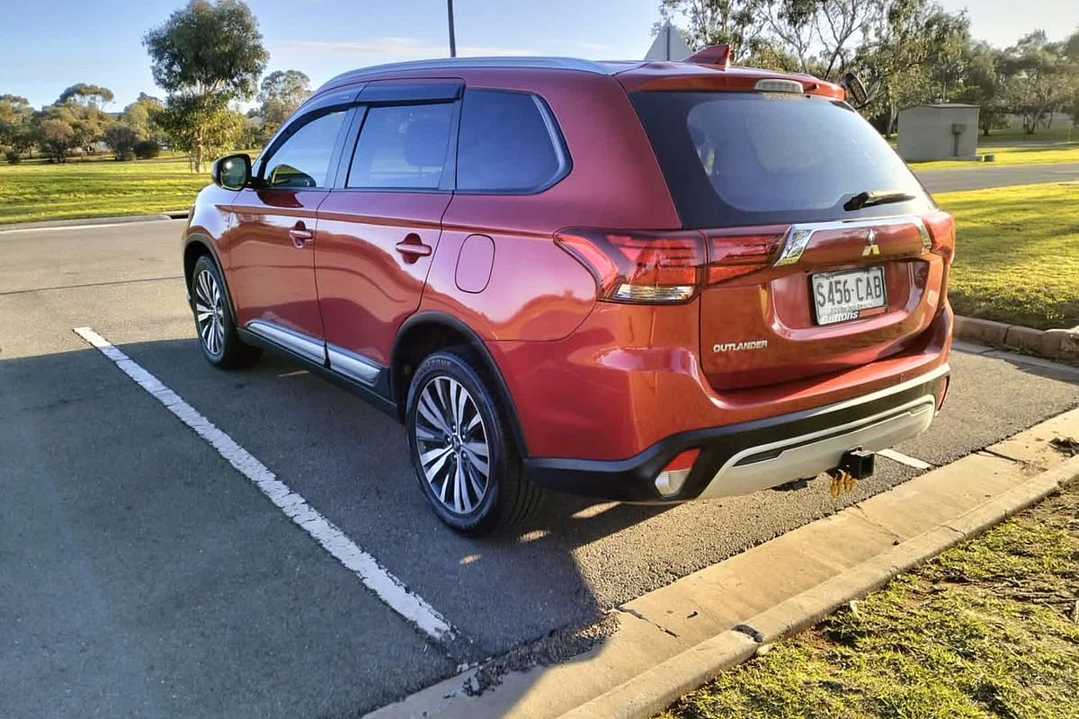 2018 Mitsubishi Outlander ES ZL