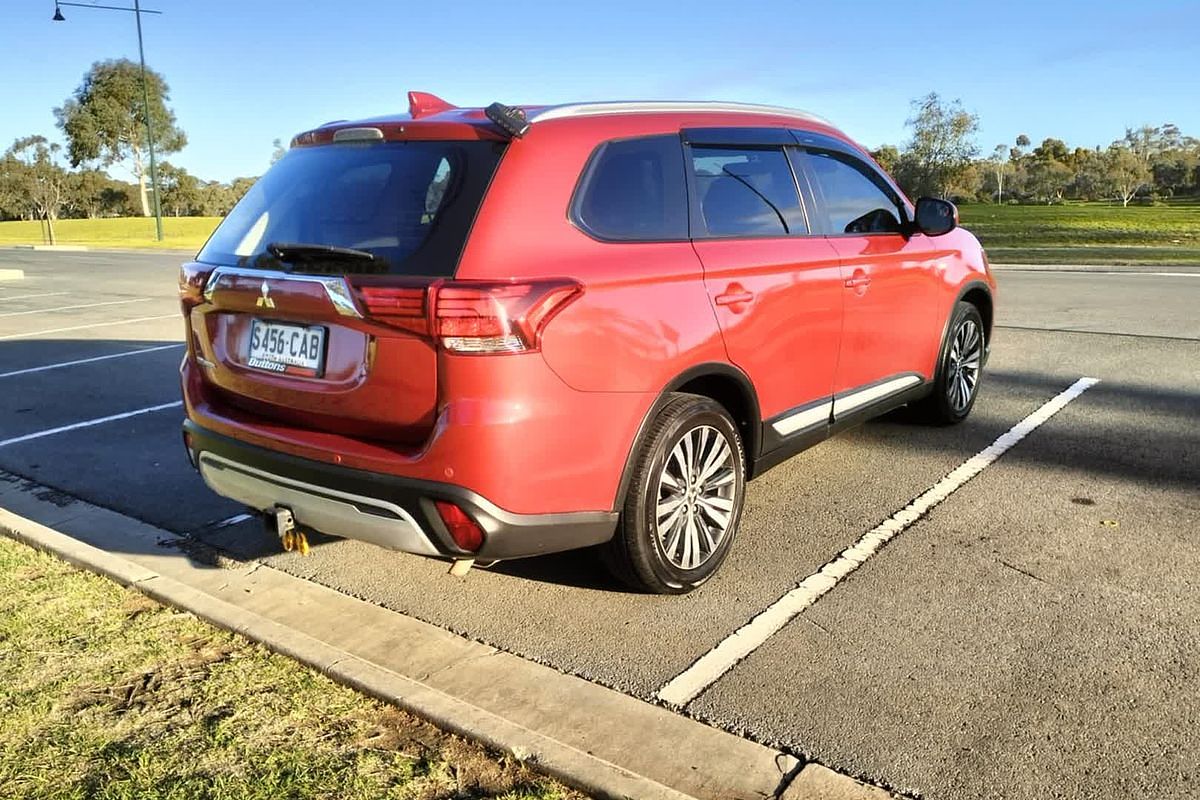 2018 Mitsubishi Outlander ES ZL