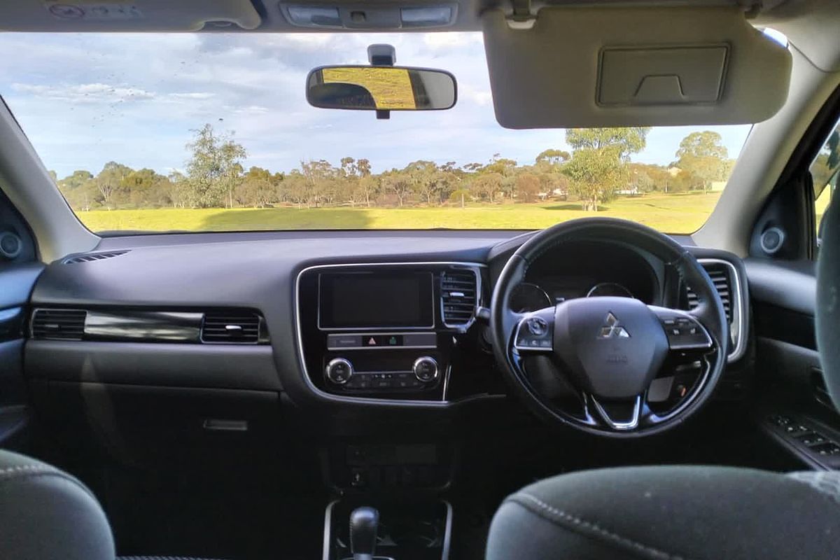 2018 Mitsubishi Outlander ES ZL