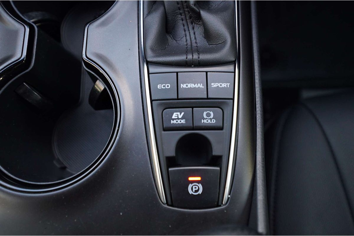 2022 Toyota Camry Ascent Sport AXVH70R