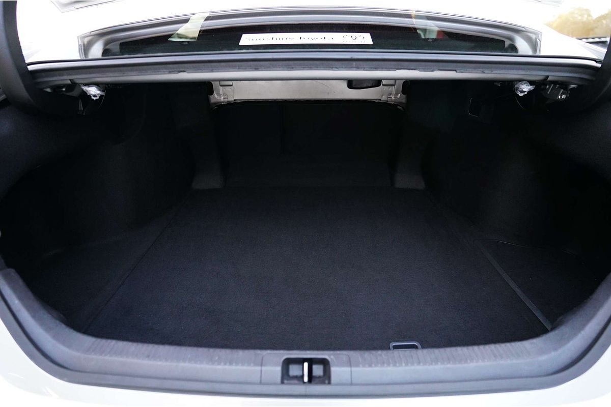 2022 Toyota Camry Ascent Sport AXVH70R