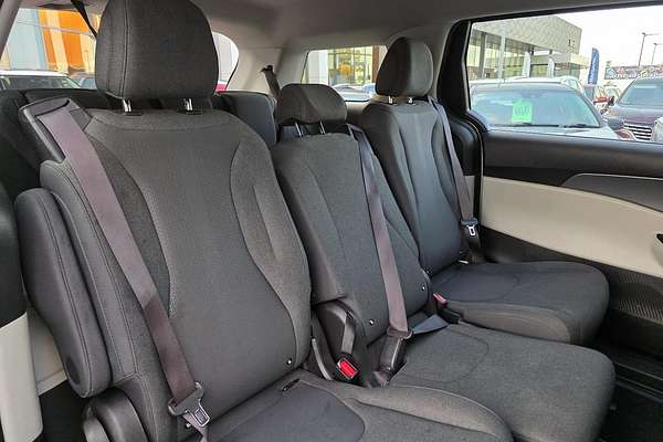 2022 Kia Carnival S KA4