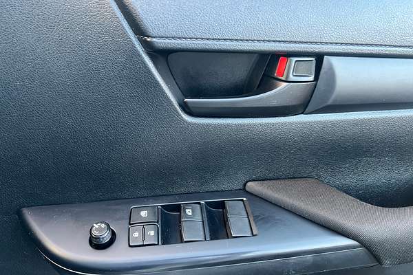 2022 Toyota Hilux SR GUN126R 4X4