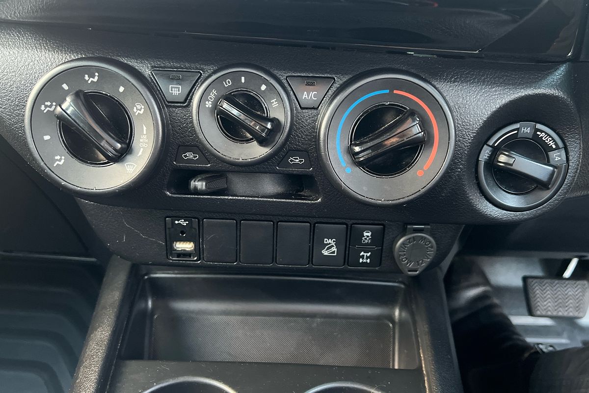 2022 Toyota Hilux SR GUN126R 4X4