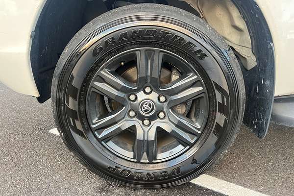2022 Toyota Hilux SR GUN126R 4X4