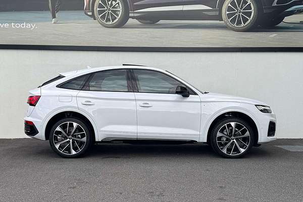 2024 Audi Q5 45 TFSI S line FY