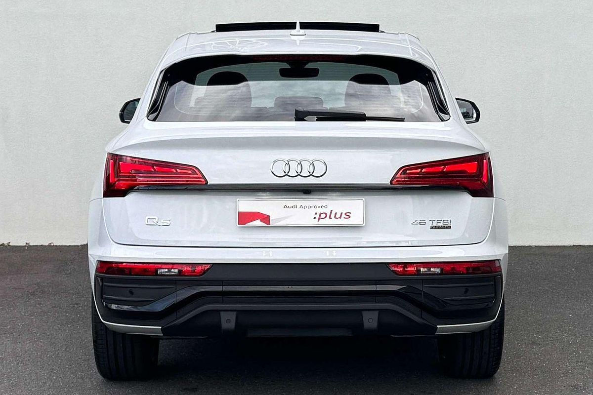 2024 Audi Q5 45 TFSI S line FY