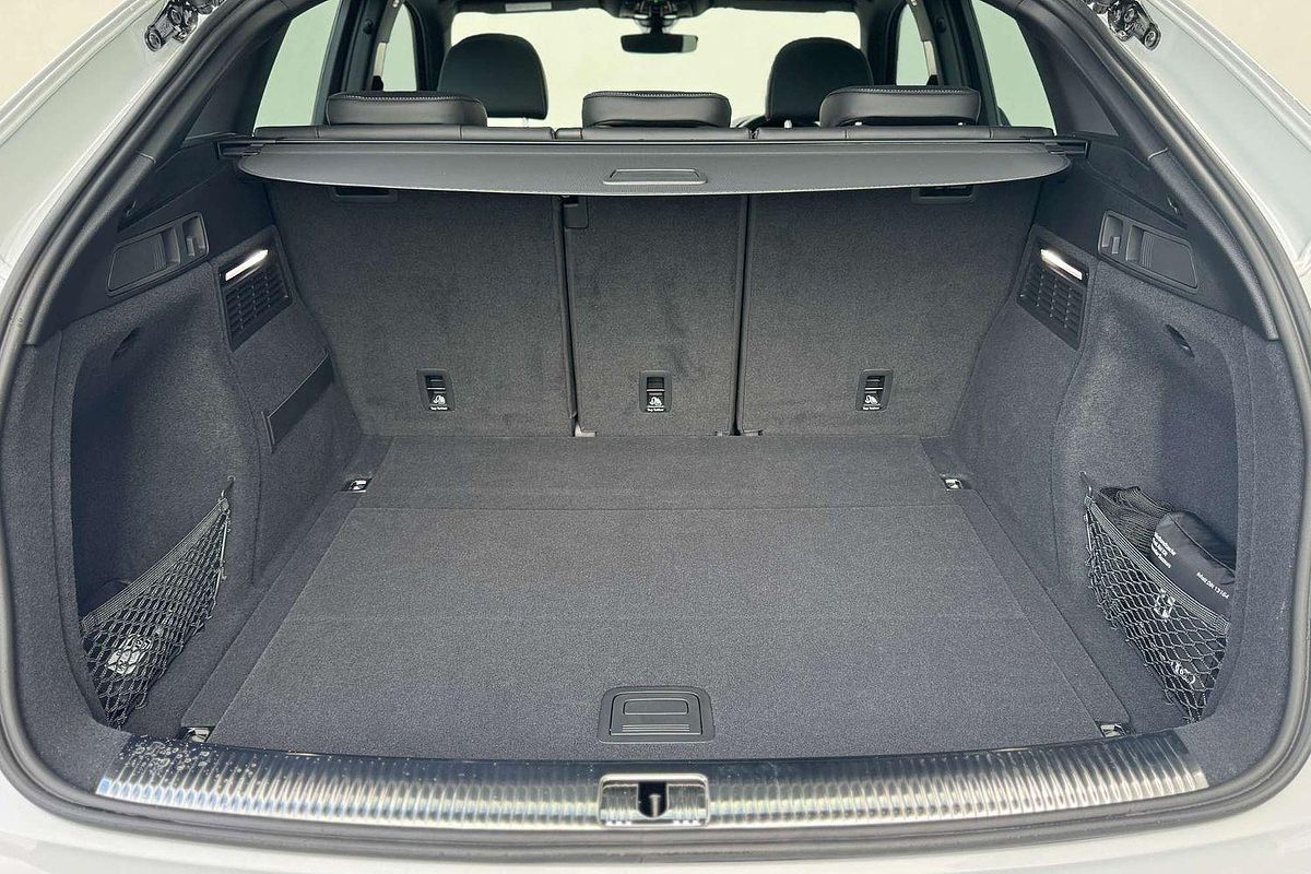 2024 Audi Q5 45 TFSI S line FY