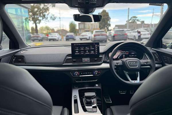 2024 Audi Q5 45 TFSI S line FY