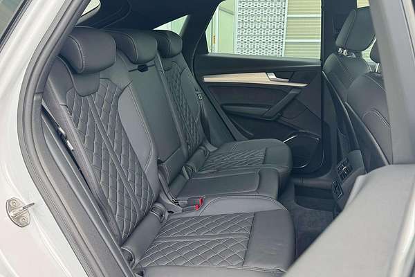 2024 Audi Q5 45 TFSI S line FY