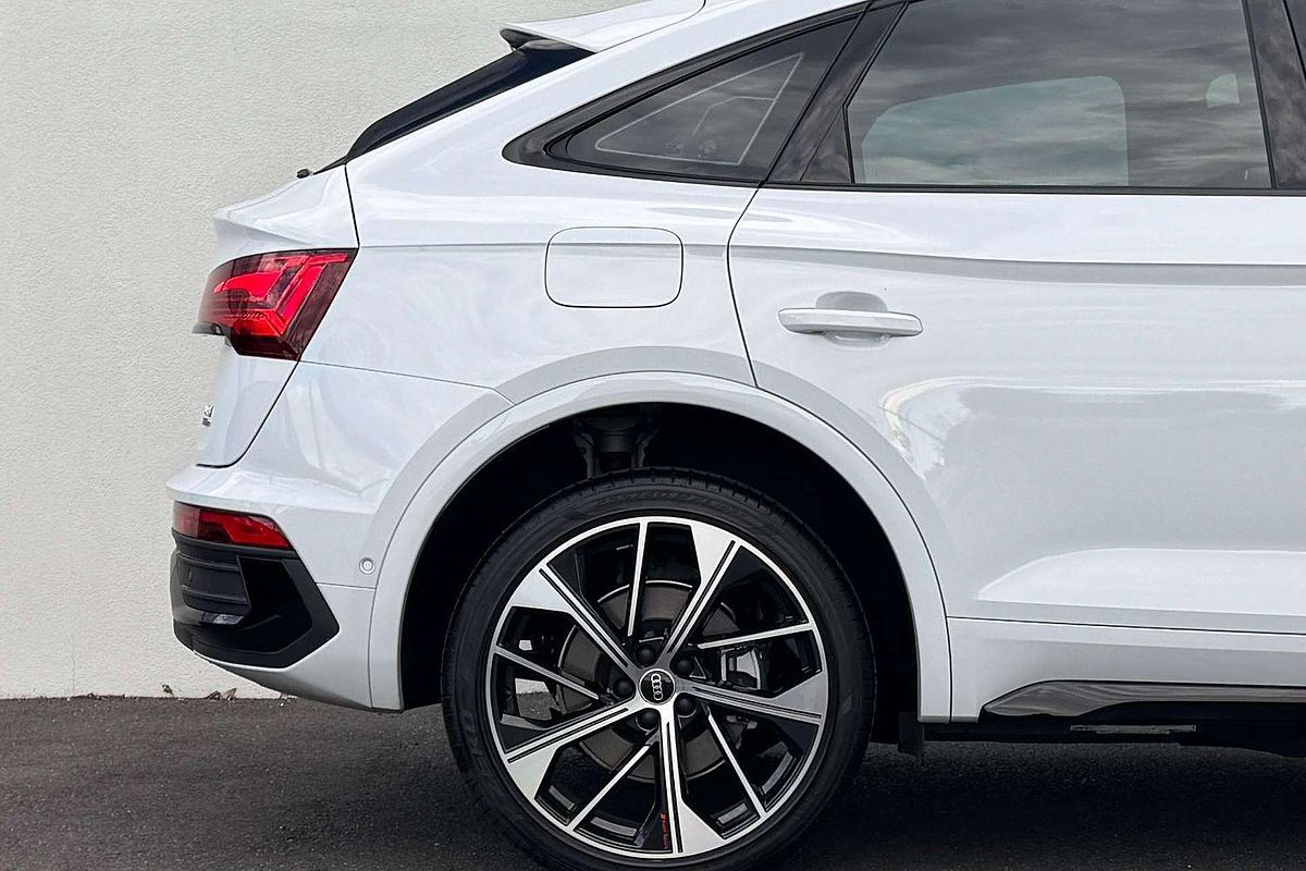 2024 Audi Q5 45 TFSI S line FY
