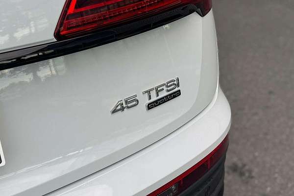 2024 Audi Q5 45 TFSI S line FY
