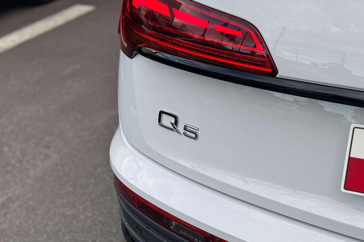 2024 Audi Q5 45 TFSI S line FY