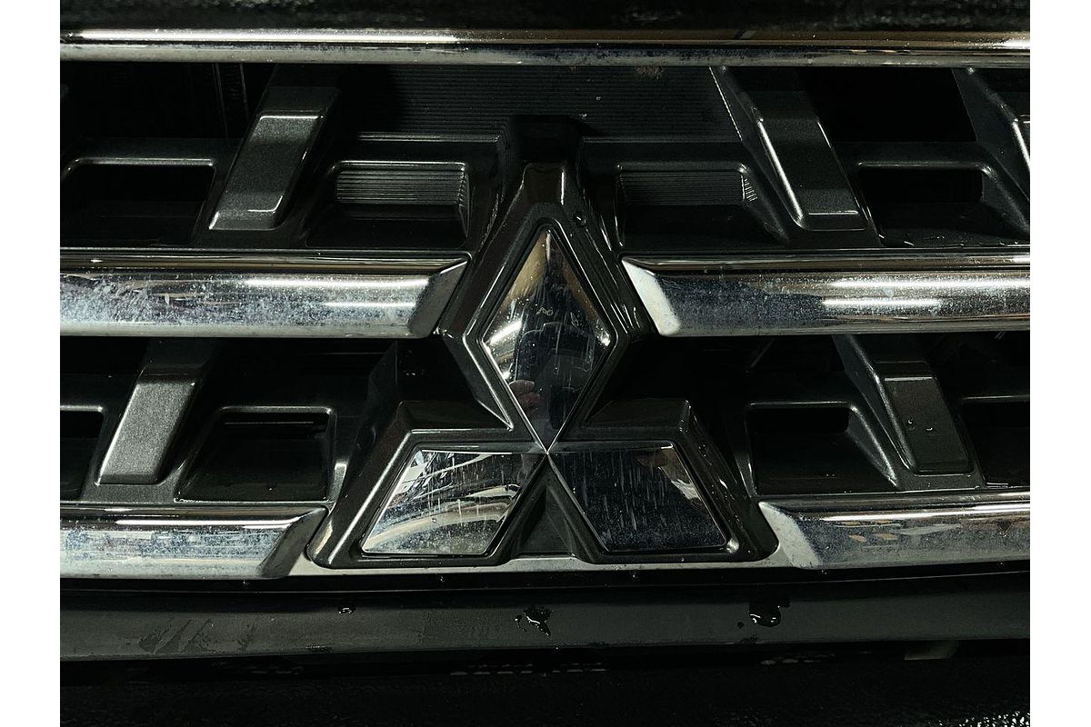 2020 Mitsubishi Pajero GLX NX