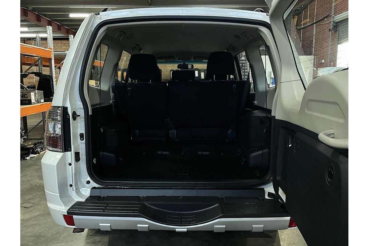 2020 Mitsubishi Pajero GLX NX