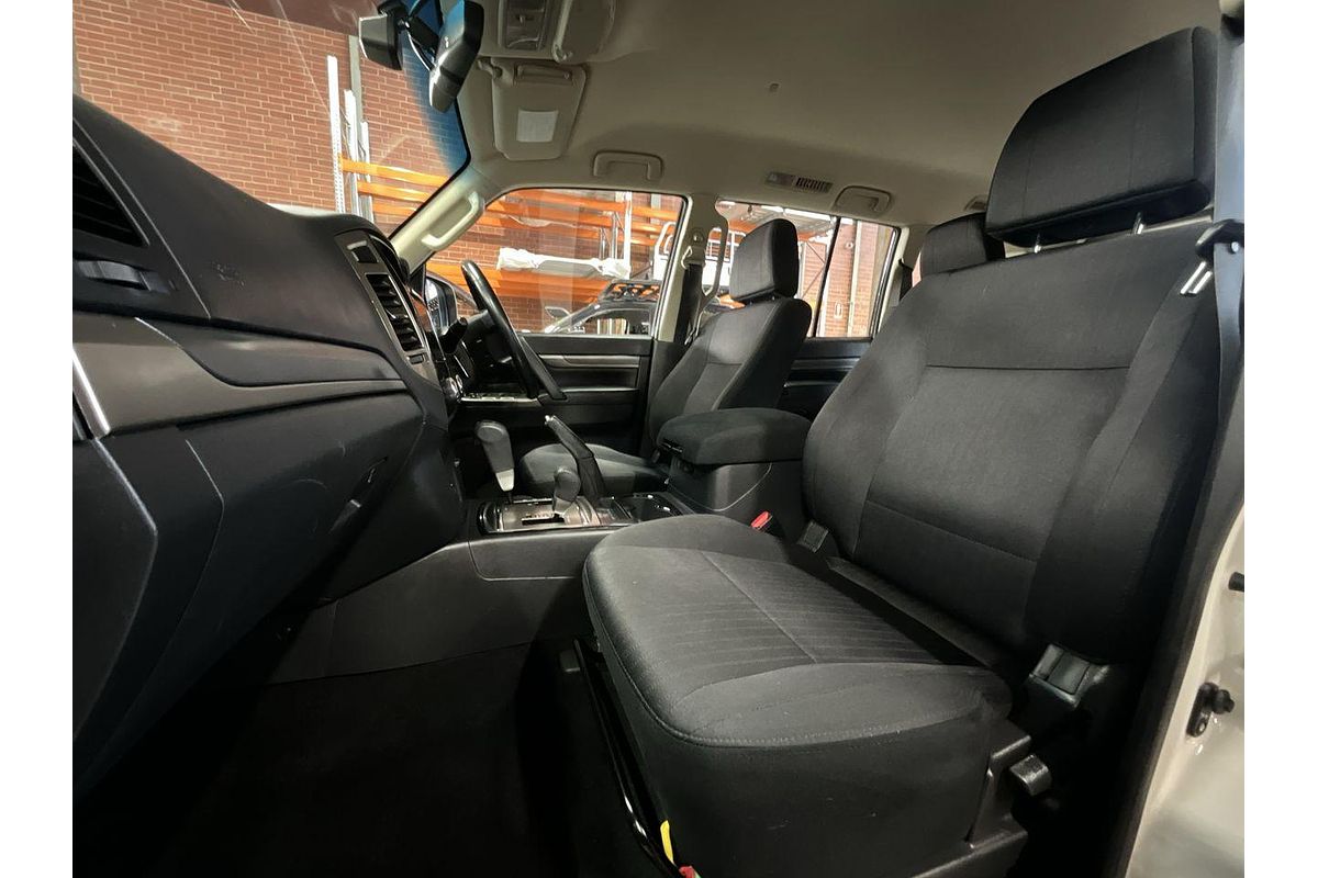 2020 Mitsubishi Pajero GLX NX