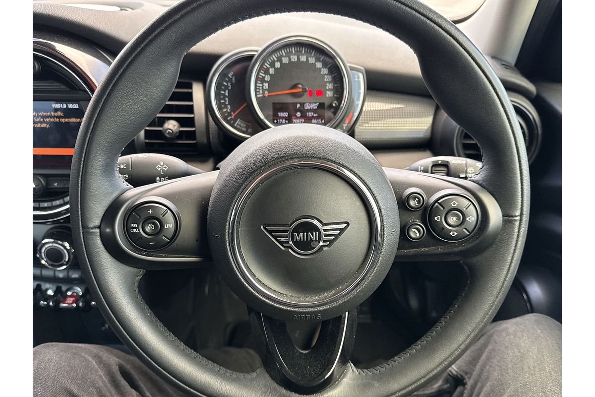 2020 MINI Hatch Cooper F55 LCI