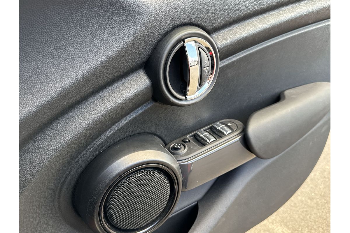 2020 MINI Hatch Cooper F55 LCI