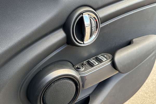 2020 MINI Hatch Cooper F55 LCI