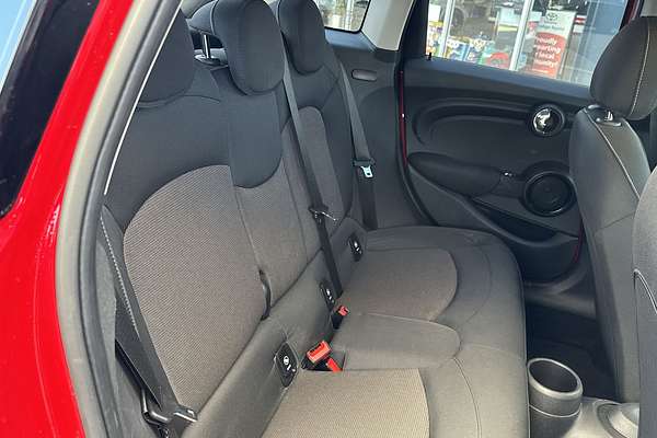 2020 MINI Hatch Cooper F55 LCI