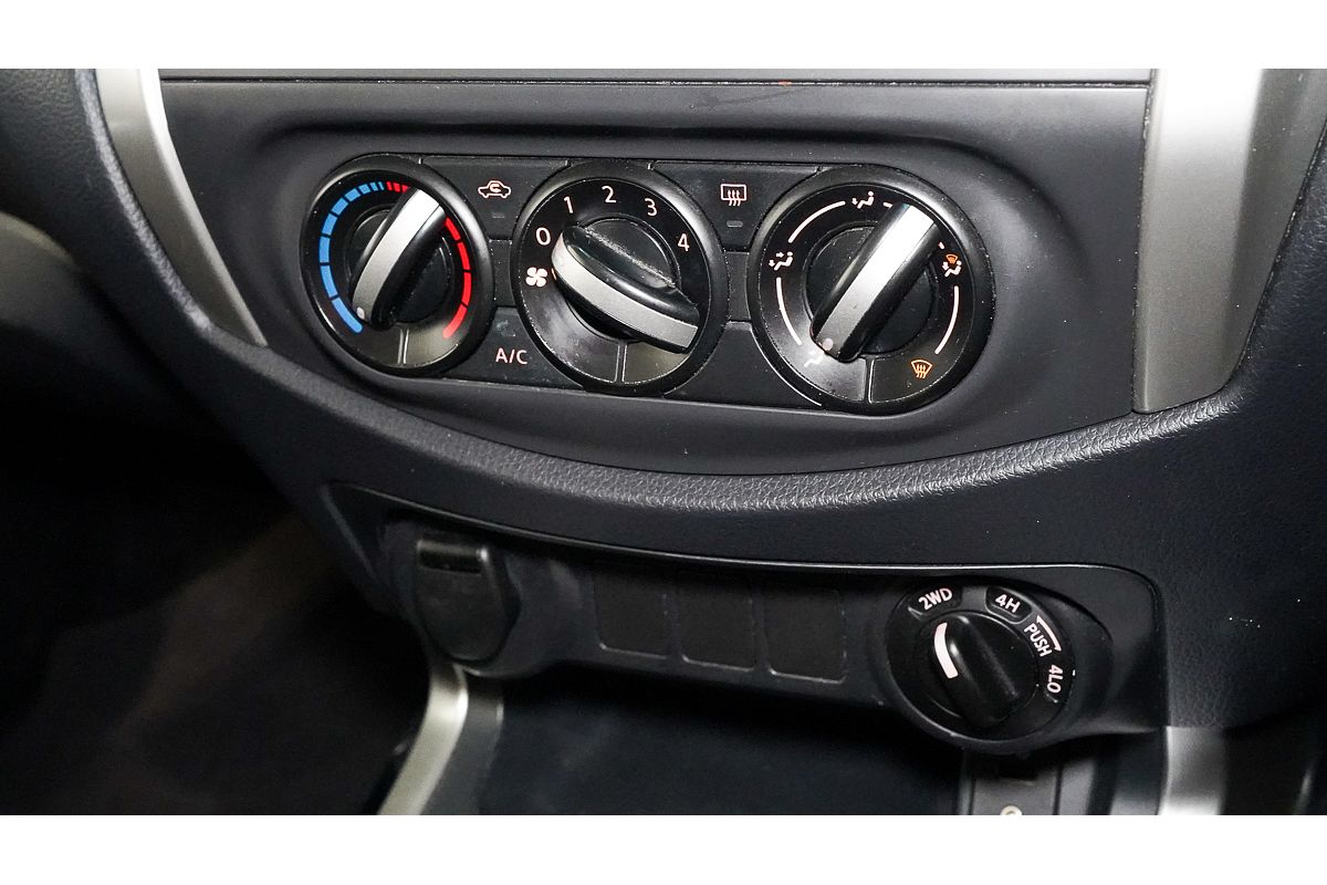 2016 Nissan Navara RX D23 4X4