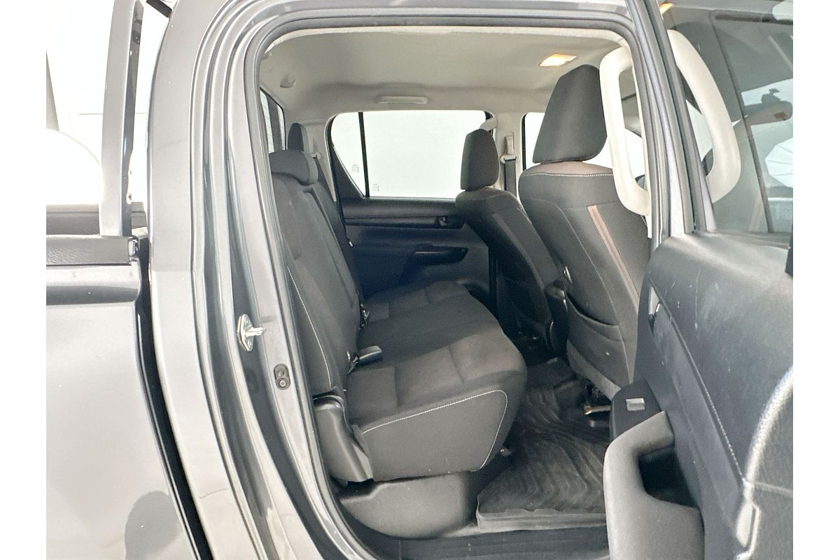 2018 Toyota Hilux SR GUN126R 4X4