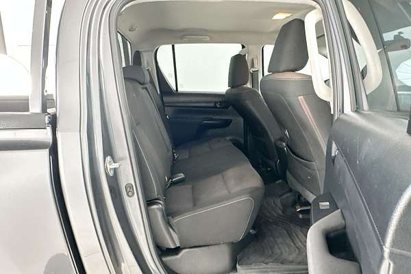 2018 Toyota Hilux SR GUN126R 4X4