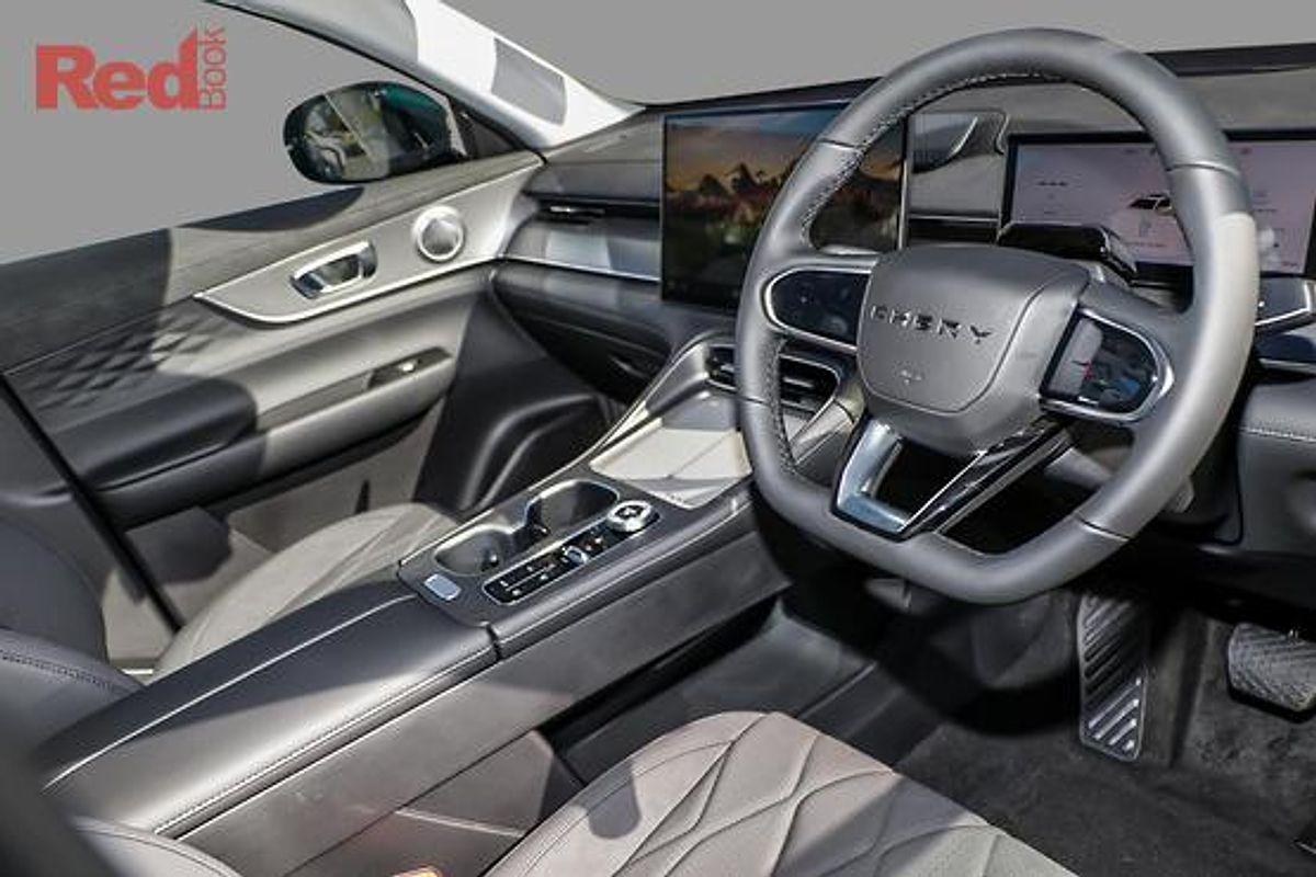 2025 Chery Tiggo 8 Super Hybrid Urban T31