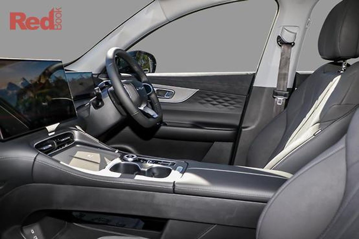 2025 Chery Tiggo 8 Super Hybrid Urban T31