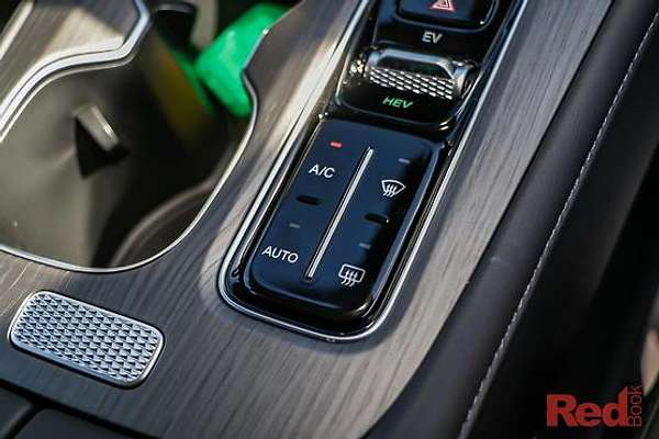 2025 Chery Tiggo 8 Super Hybrid Urban T31