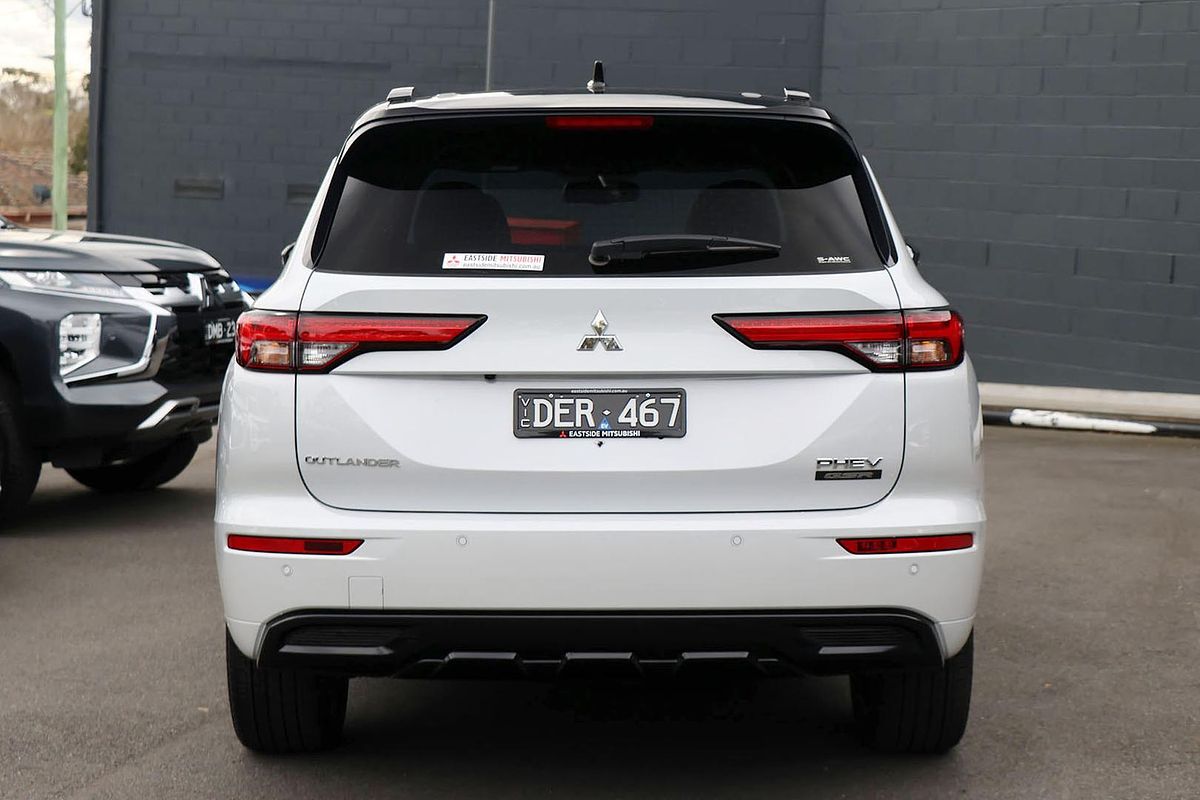 2024 Mitsubishi Outlander PHEV GSR ZM