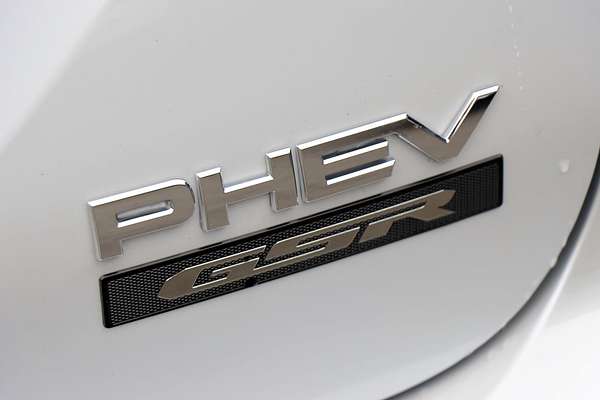 2024 Mitsubishi Outlander PHEV GSR ZM