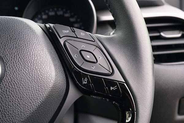 2023 Toyota C-HR GXL NGX10R