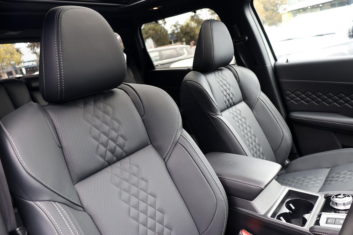 2024 Mitsubishi Outlander PHEV GSR ZM