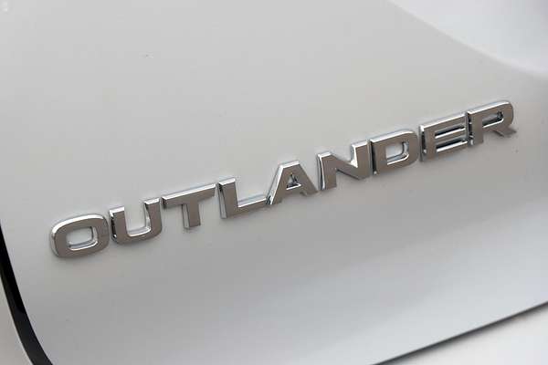 2024 Mitsubishi Outlander PHEV GSR ZM