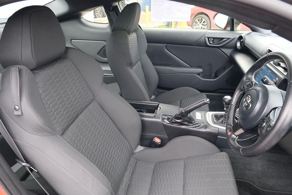 2023 Toyota GR86 GT ZN8