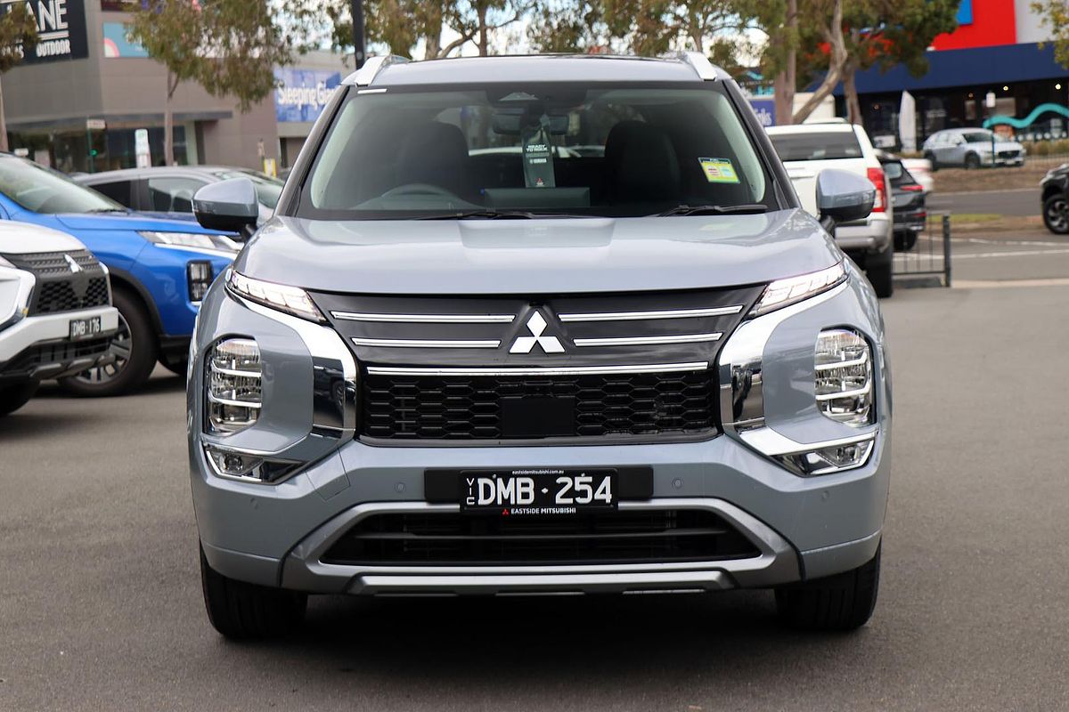 2025 Mitsubishi Outlander Exceed ZM
