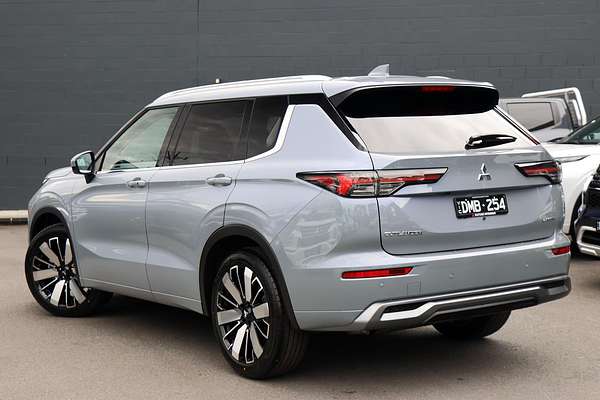 2025 Mitsubishi Outlander Exceed ZM