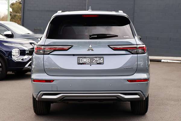 2025 Mitsubishi Outlander Exceed ZM