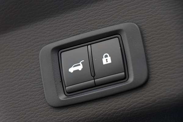 2025 Mitsubishi Outlander Exceed ZM
