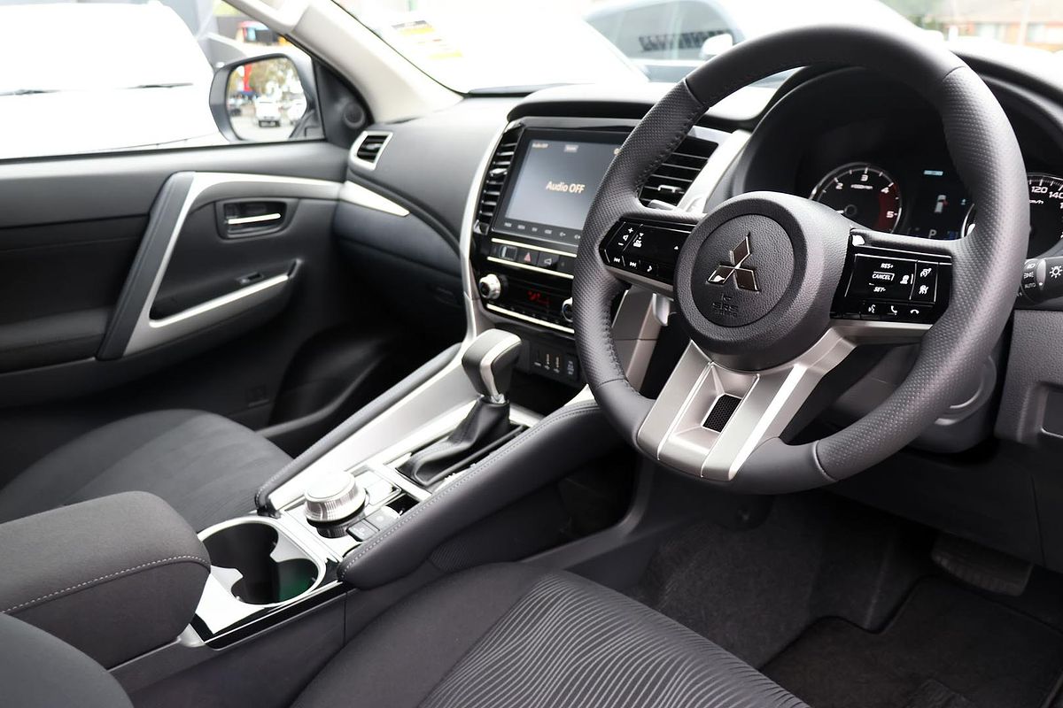 2024 Mitsubishi Pajero Sport GLS QG